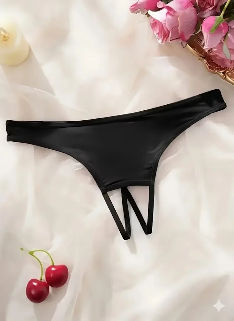 Kadın Siyah Ağ Bölgesi Açık Külot