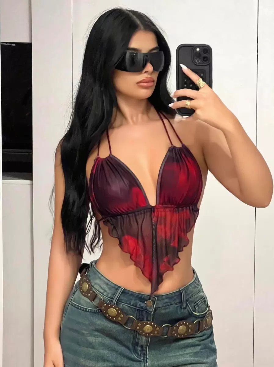 Kırmızı Siyah Desenli İnce Askılı Üçgen Kesim Crop