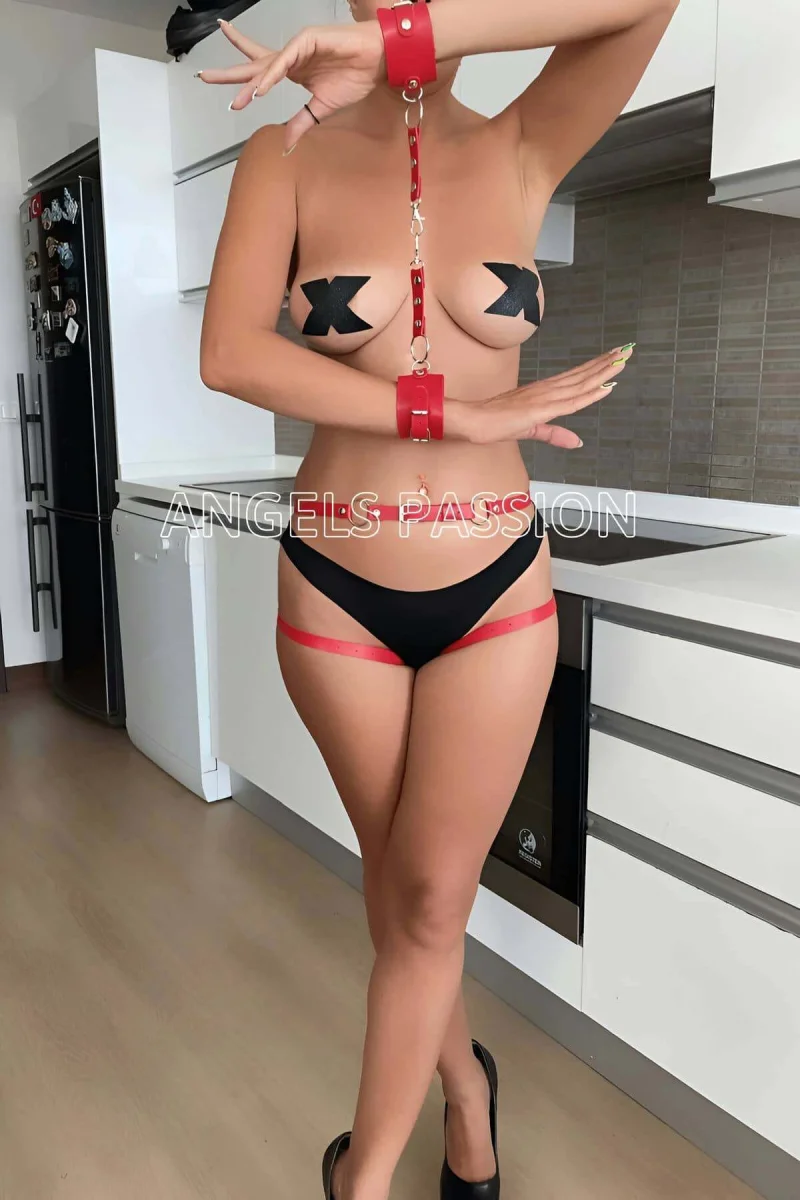 Kalça Üzeri Kelepçelenen Seksi Popo Harness - Brf540