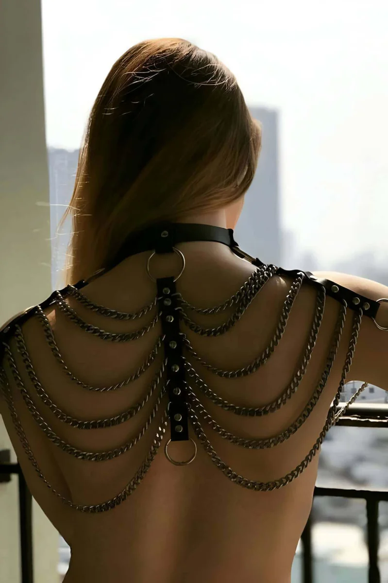 Sırt Zincir Detaylı Şık Deri Harness - Brf401