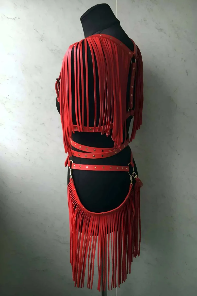 Püskül Detaylı Şık Kırmızı Deri Etek - Ceket Takım, Deri Etek Ve Ceket Takım - Brf1005