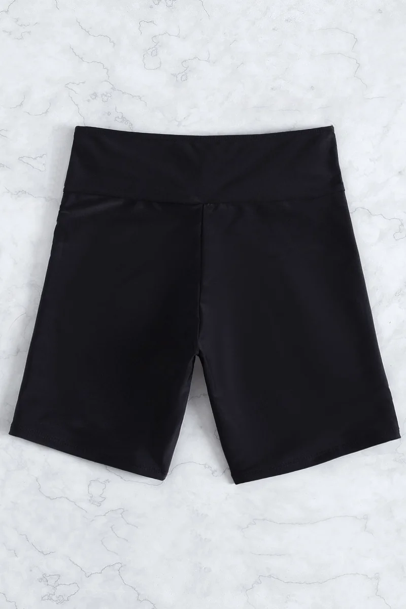 Kadın Siyah Önden Bağcıklı Deniz Şortu