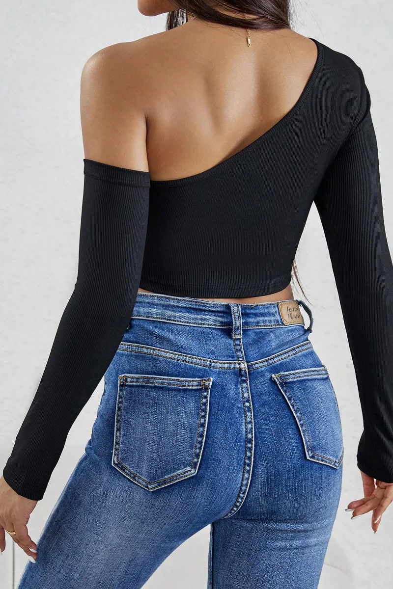 Kadın Siyah Tek Omuz Detaylı Uzun Kol Crop Top Bluz