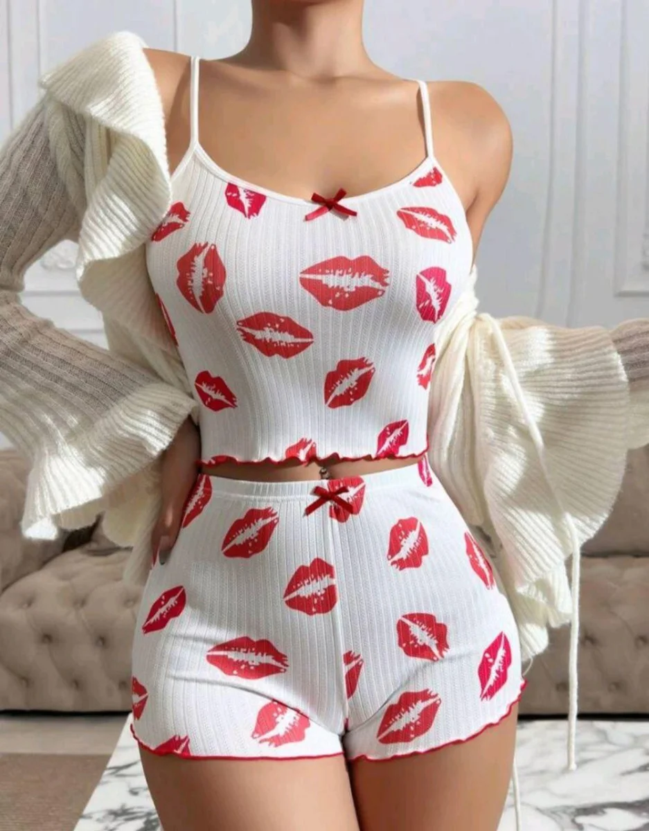 Kadın Beyaz Dudak Desenli Seksi Gecelik Takım 6642