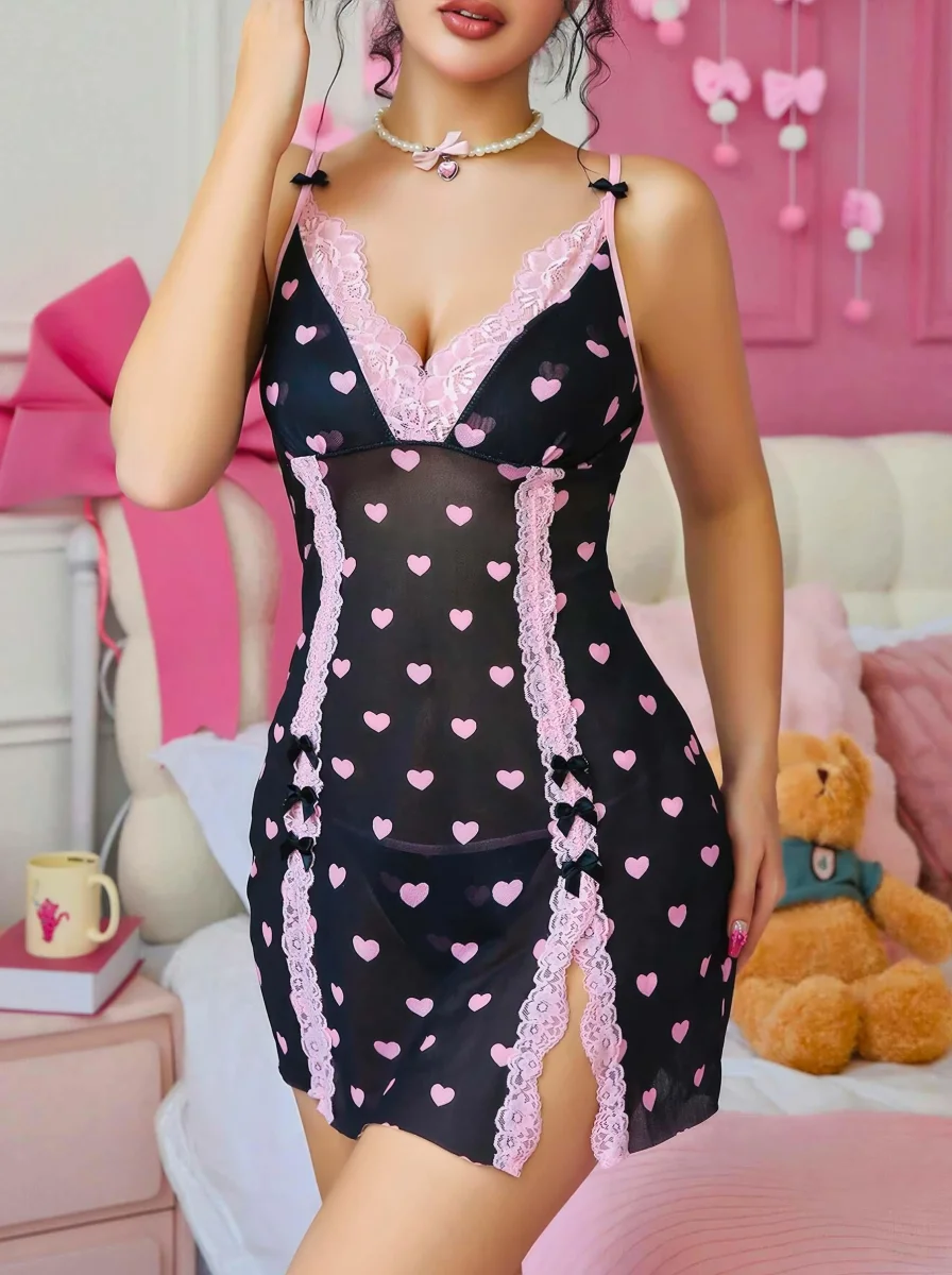 Siyah Kalp Desenli Dantel İşlemeli Fantezi Gecelik