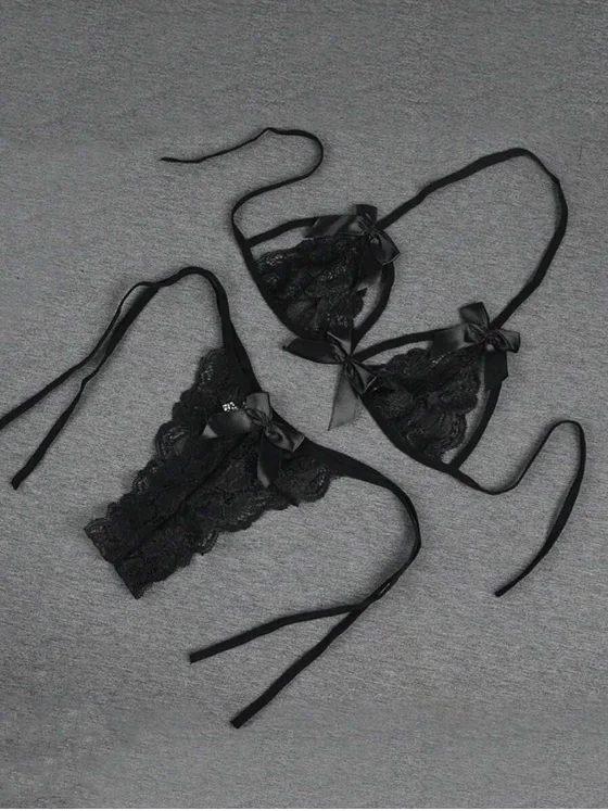 Fantezi Seksi Siyah Fiyonk Süslemeli Dantelli Sütyen String Takımı