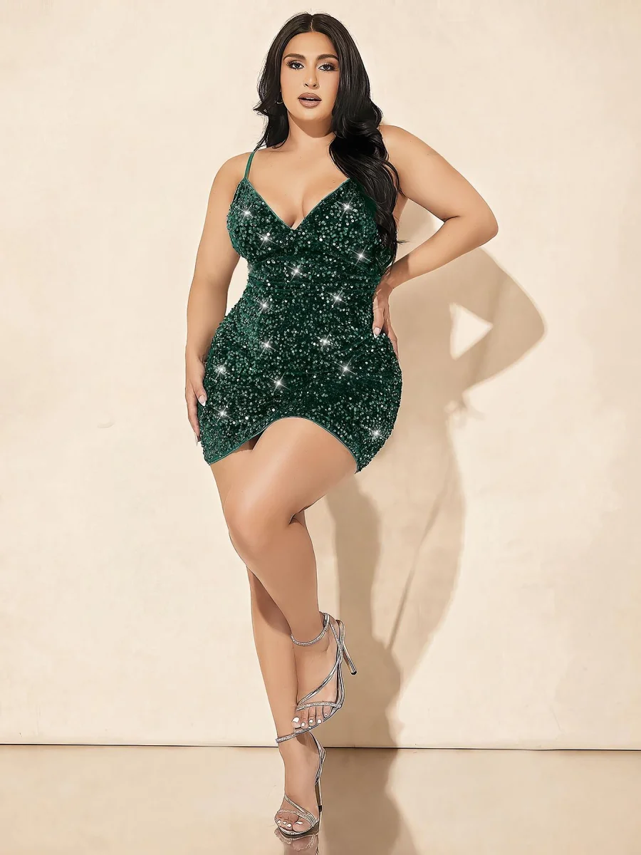 Özel Tasarım Büyük Beden Yeşil Payetli Parlak Işıltılı Mini Club Elbisesi