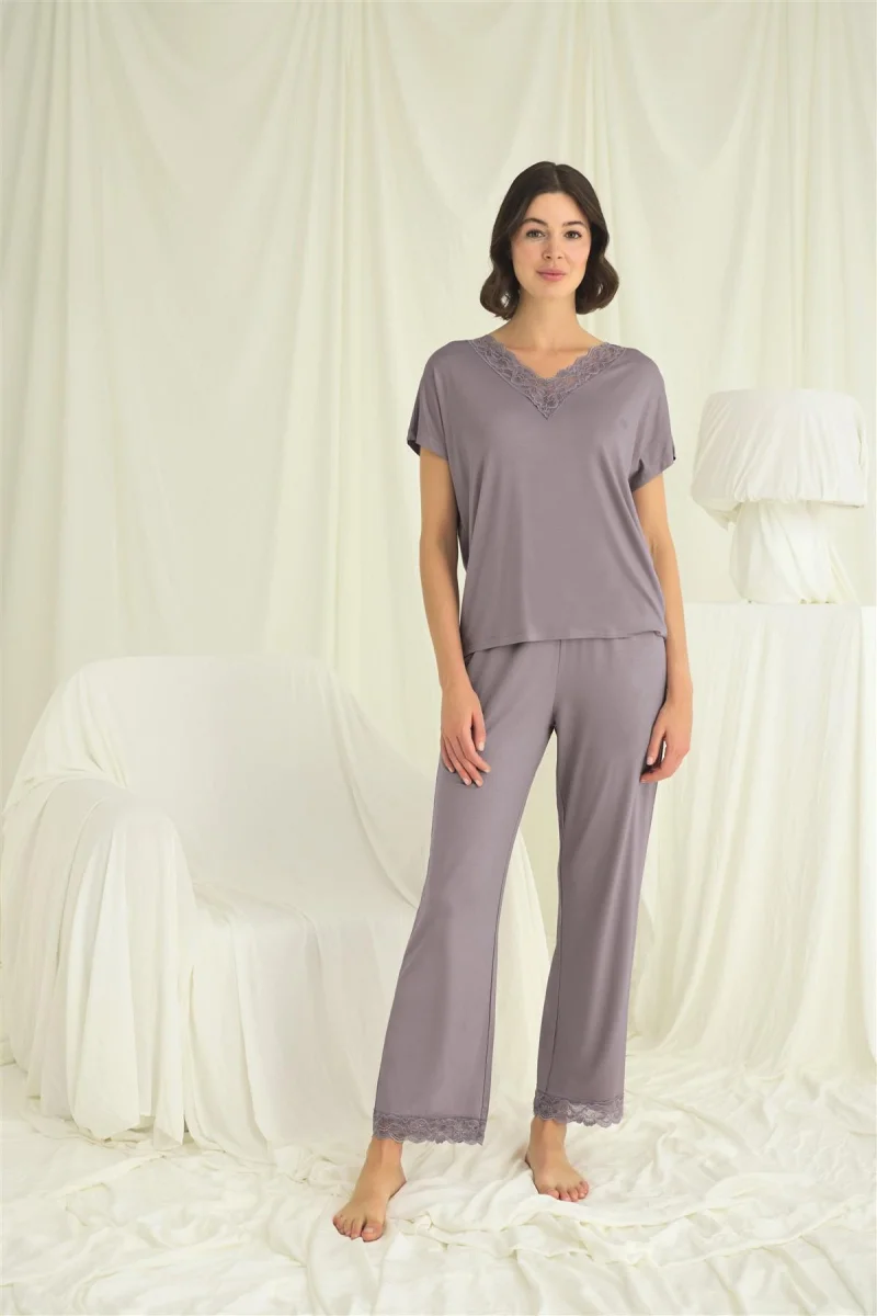 Kısa Kollu V Yakalı Dantelli Pijama Takımı