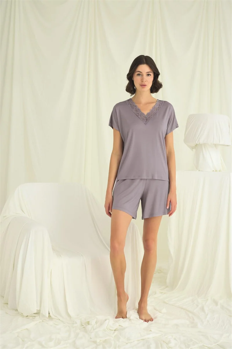 Kısa Kollu Dantelli V Yaka Şort Takımı